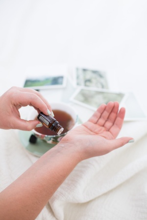 Картинка Эфирное масло dōTERRA Гавайское сандаловое дерево, Hawaiian Sandalwood, 5 мл от магазина dōTERRA