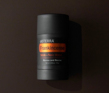 Картинка Стик «Ладан» doTERRA Frankincense Stick + Naio Wood, 30 г от магазина dōTERRA