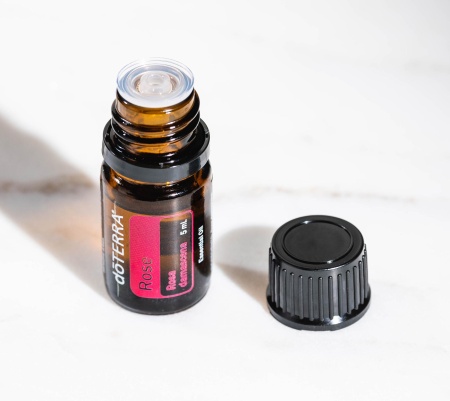 Картинка Эфирное масло doTERRA Роза, Rose, Rosa damascena, 5 мл от магазина dōTERRA